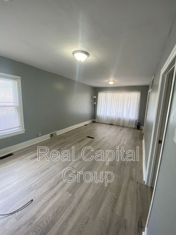 Photo - 1166 Kensington Ave Unit 1