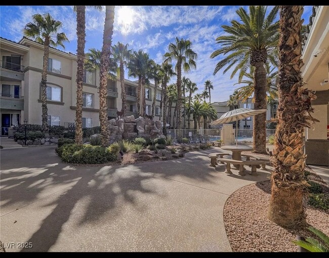 Photo - 7111 S Durango Dr Unit Beautiful Upgraded Condo