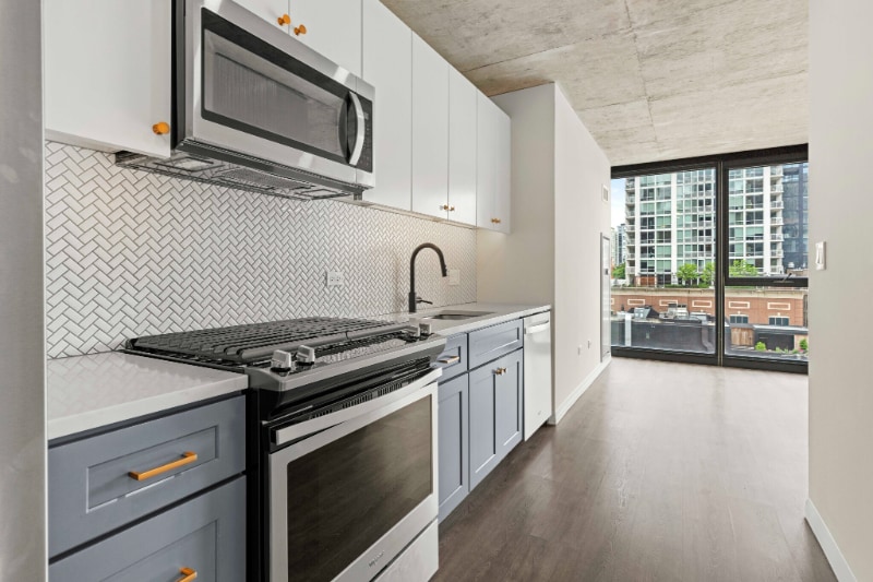 Photo - 167 W Huron St