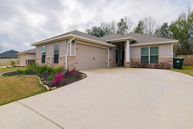 Building Photo - Beautiful 4 bedroom home in Pace