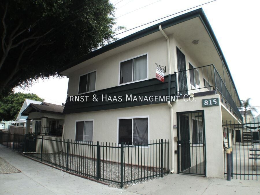 Photo - 815 E 9th St Unidad #01