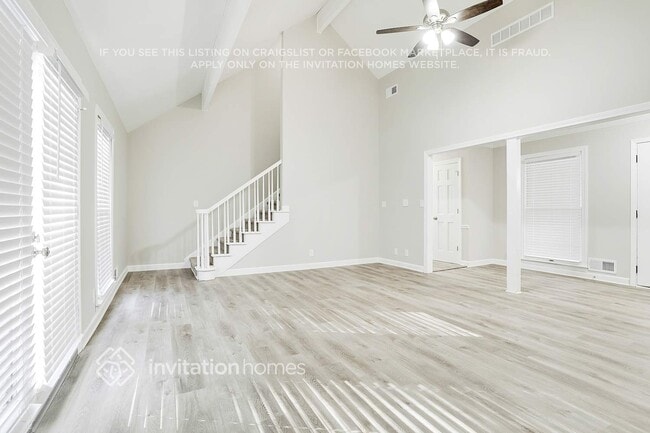 Photo - 3800 Sherbrook Ct SW