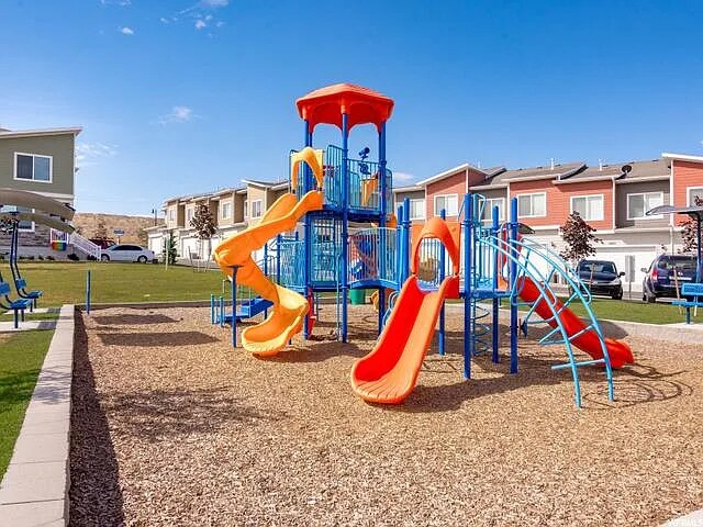 Photo - 988 Sapphire Peak Dr