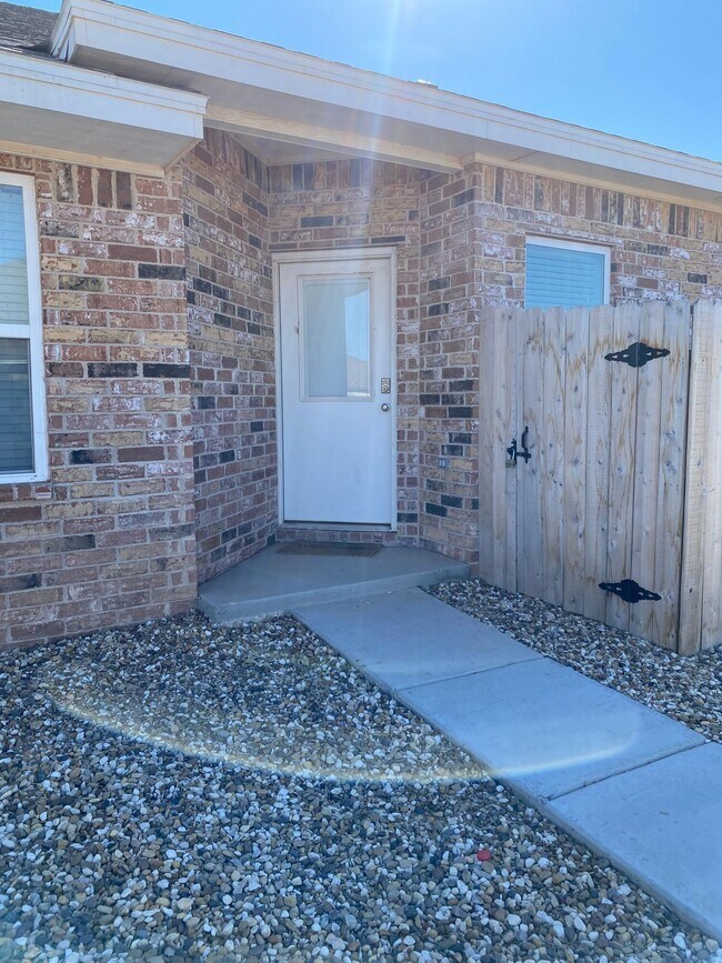 Photo - 525 N Chicago Ave