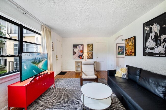 Photo - 39 Sidonia Ave Unit 2