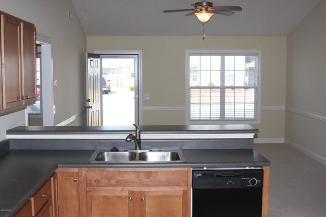 Photo - 2317 Sadler Dr