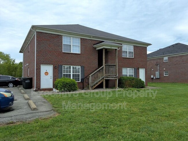110-D Hurstfield Dr - 110-D Hurstfield Dr House