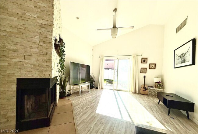 Photo - 6717 Silvery Ave