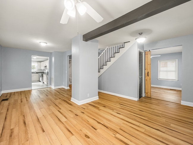 Photo - 722 Ellis St