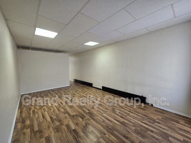 Photo - 137 Cedar Ave Ave