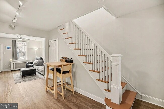 Photo - 115 Hermit St