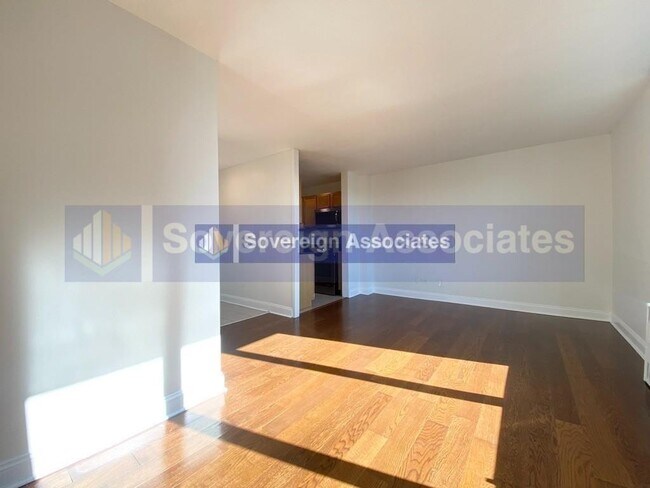 Photo - 3333 Broadway Unidad C28J