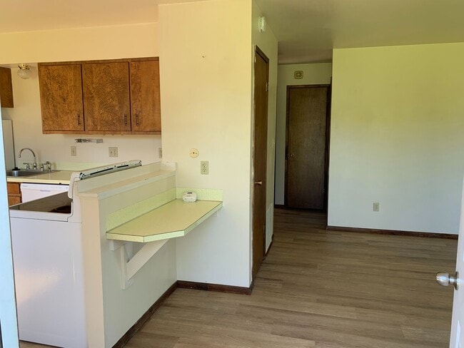 Building Photo - 535 W Utah St Unit #2