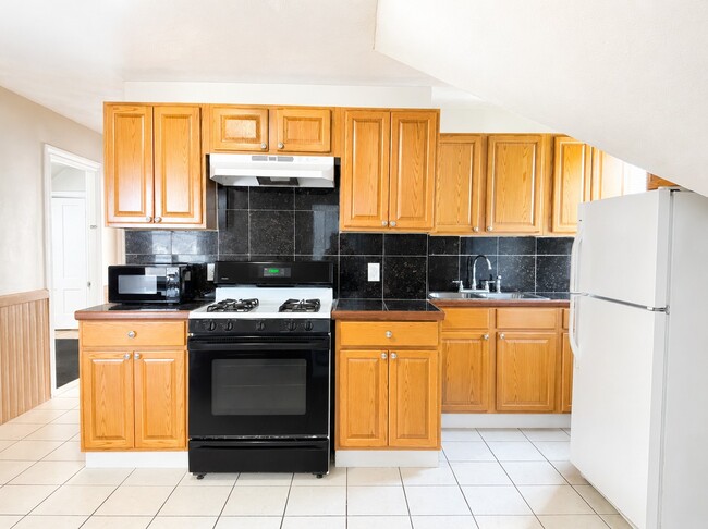 Photo - 148 De Pasquale Ave Unit 3rd Floor