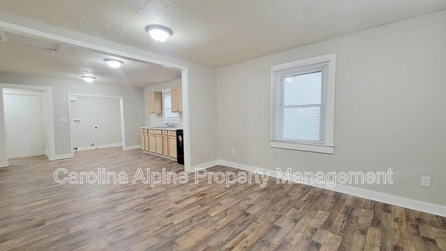 Photo - 419 Pine St