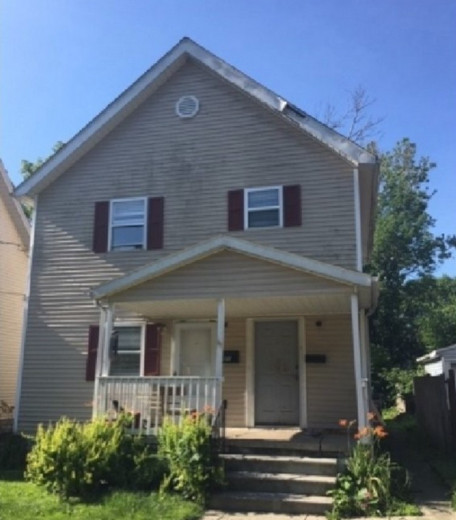 Photo - 212 Gates Ave House