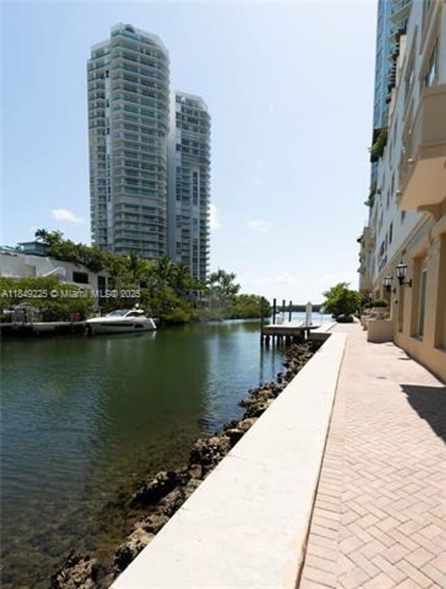 Building Photo - 150 Sunny Isles Blvd Rental