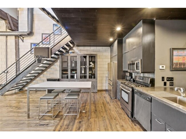 Photo - 801 N Washington Ave Unit 320