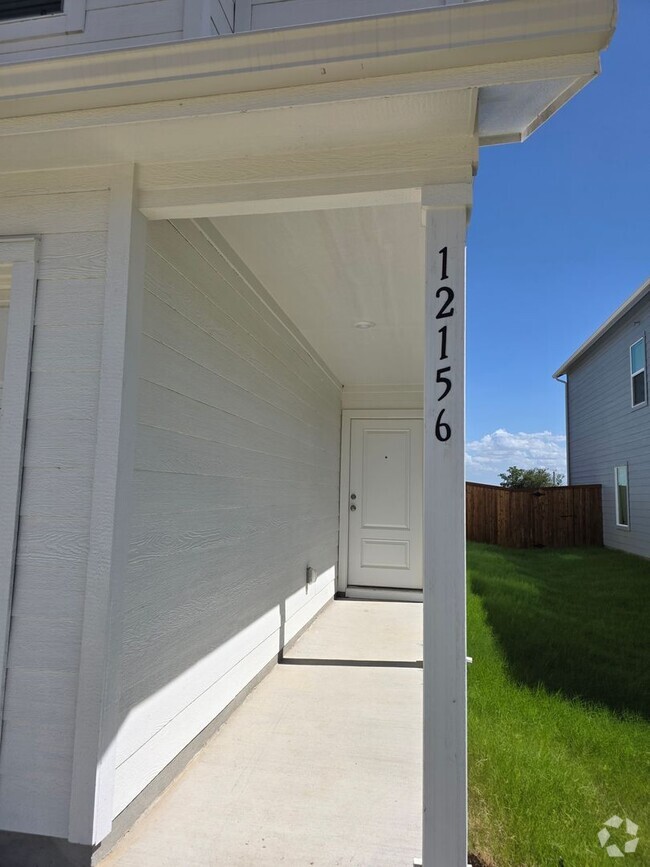 Building Photo - Modern 3-Bed New Construction with 2.5 Bat... Rental