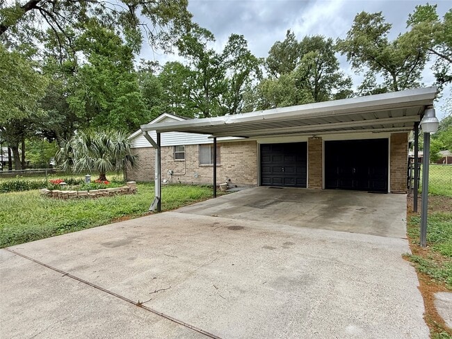 Photo - 2043 Cherry Laurel Dr
