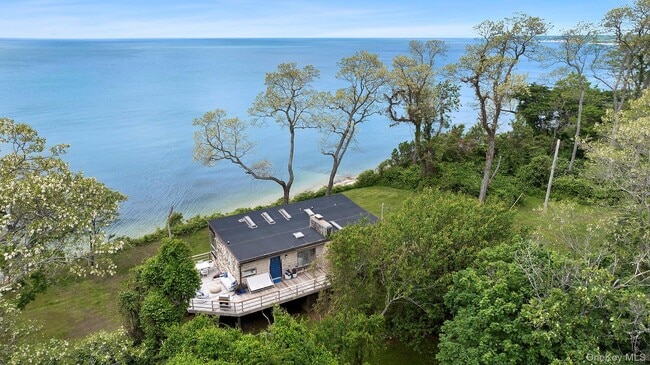 Photo - 31059 Middle Rd