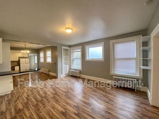 Photo - 137 S Prince St