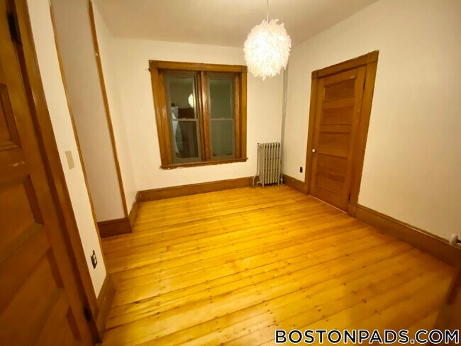 Photo - 174 St Alphonsus St Unidad 2