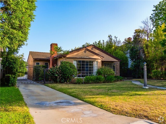 Building Photo - 2880 Duarte Rd Rental
