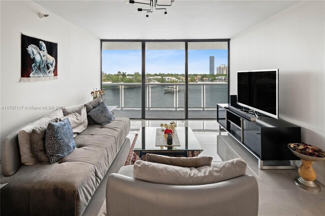 Photo - 20515 E Country Club Dr Unidad 544 Rental