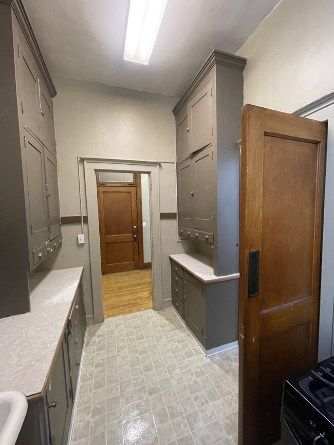 Building Photo - 3rd and Main Unit 212 Rental