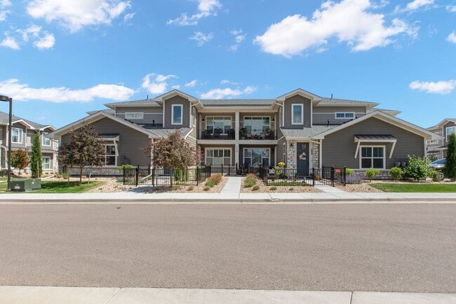 2 Bedroom 2 Bathroom Ground Floor Townhome in Centerra - 2 Bedroom 2 Bathroom Ground Floor Townhome in Centerra