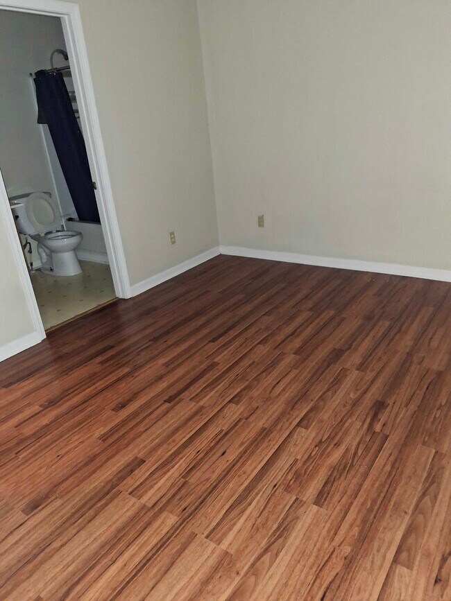 Photo - 80 Davis Mill Ct