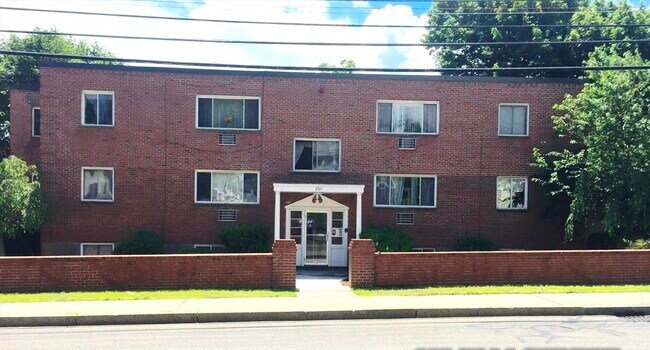 Building Photo - 255 Elm St Unit 204