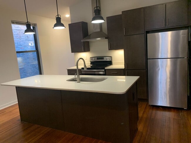 Building Photo - 1207 Main St Unit 2 Rental