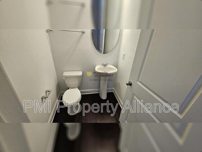 Photo - 443 Diamond Dove Cv