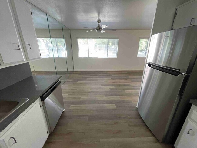 Photo - COMPLETELY UPDATED TWO BEDROOM APARTMENT IN TARZANA! Unit B33