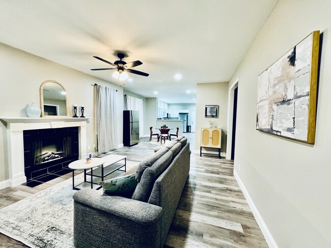 Photo - Room in House on Polar Rock Rd SW