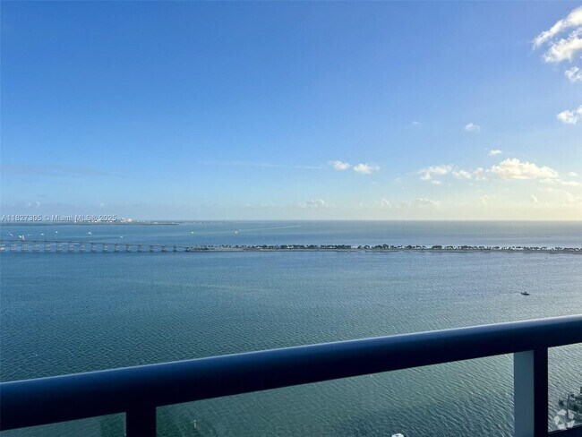Building Photo - 1541 Brickell Ave Unit A3302 Rental