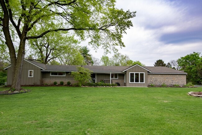 Building Photo - 4200 Dublin Rd