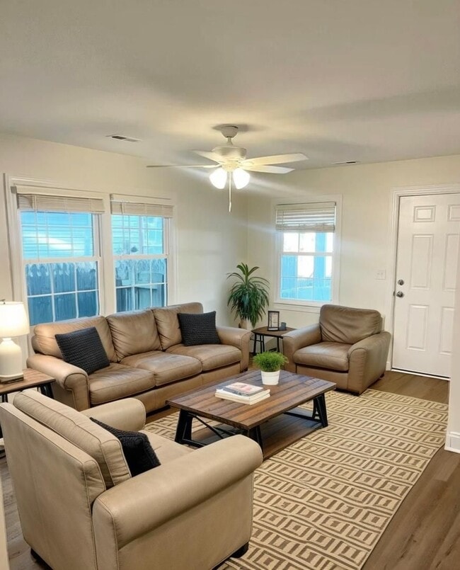 Photo - 3 Bed 1 Bath Single Family Brick Home