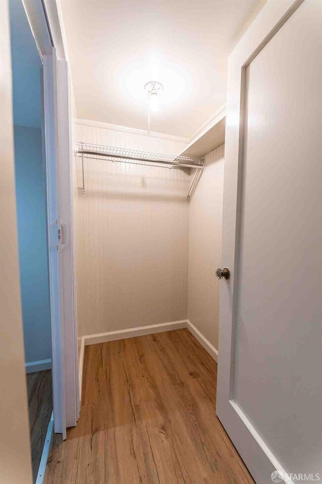 Photo - 3557 Pierce St