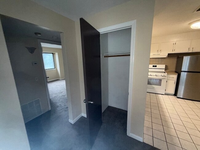 Photo - 176 Maple Ave Unidad Bld 1  31