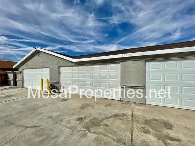 21480 Laguna Rd