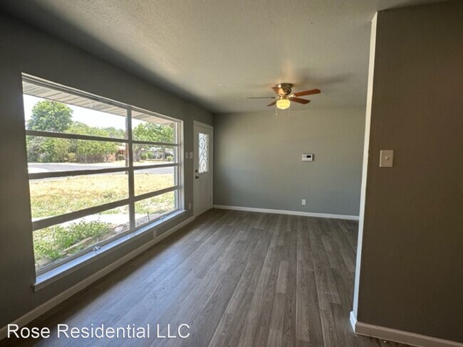 Photo - 3 br, 1 bath House - 342 Trudell Dr