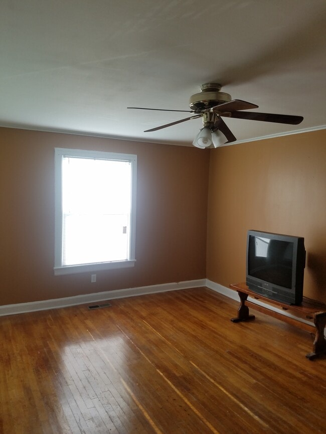 Photo - 1908 Nelle St