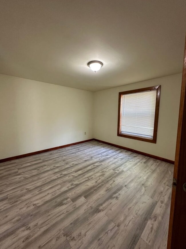 5347 N Sherman Blvd Unit 5347 N Sherman Blvd (Upper Unit)