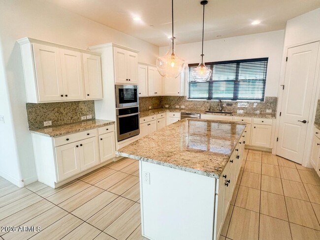 Photo - 20726 W Colter St