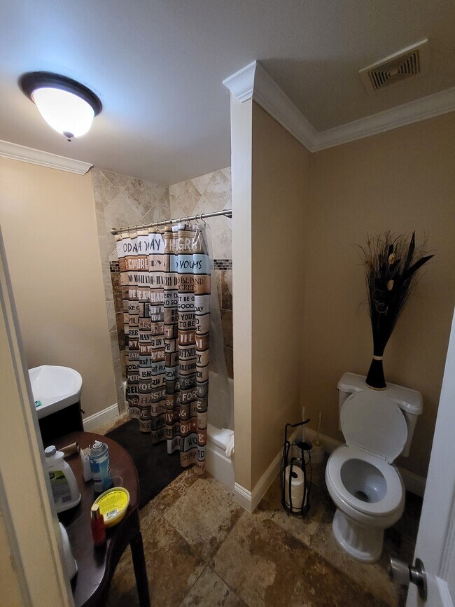 Guest bathroom - 8138 Sutton Pl E