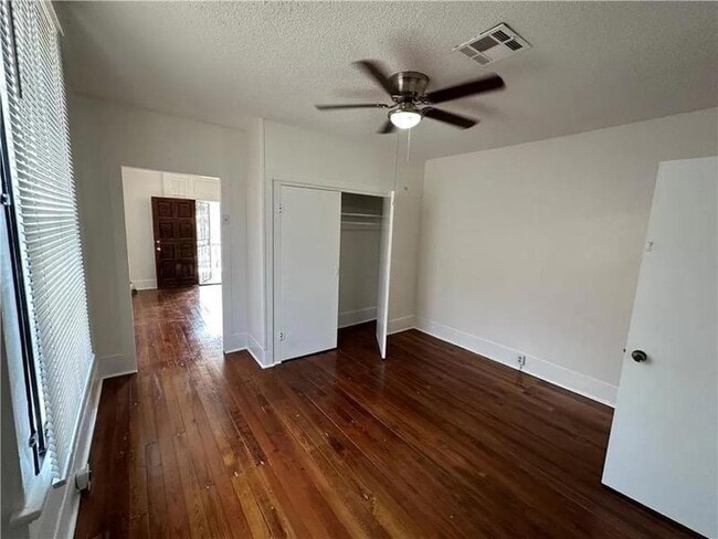 Photo - 1136 Brooklyn Ave