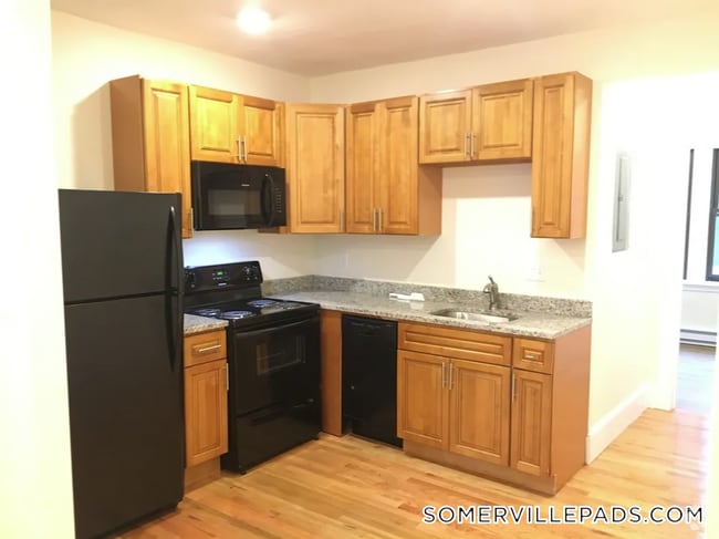 Building Photo - 379 Broadway Rental
